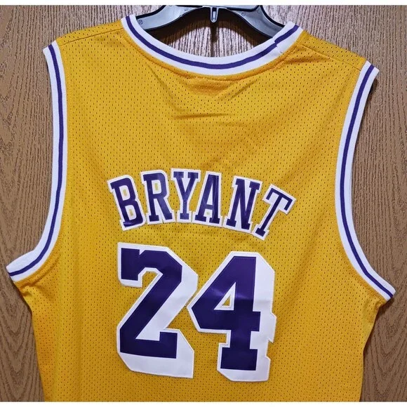 Kobe Bryant (Mitchell/Ness)-(Lakers)-(Yellow)-(Jersey)-(New Cond.)-(SizeXL)-$100 - Picture 7 of 12